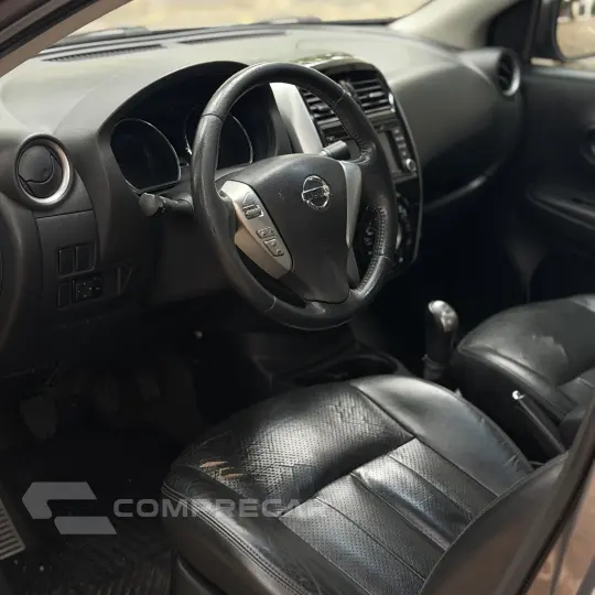 VERSA 1.6 16V Unique
