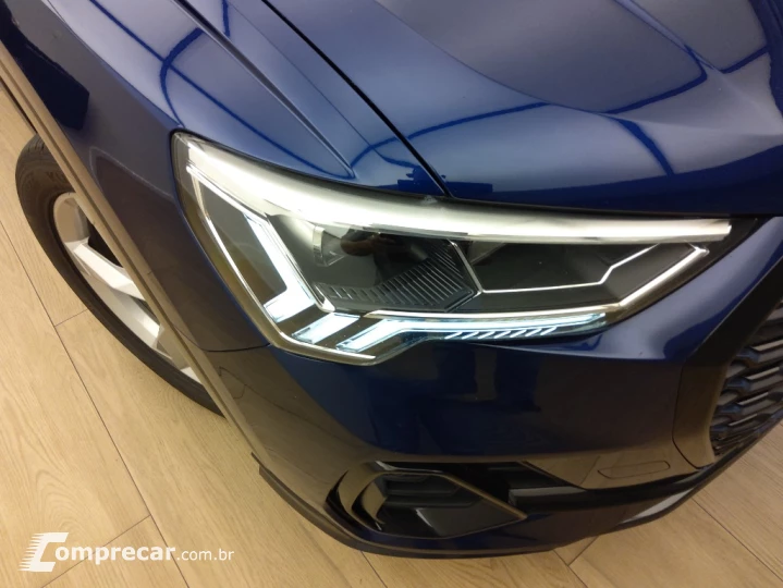 Q3 2.0 40 TFSI GASOLINA PERFORMANCE BLACK QUATTRO TIPTRONIC