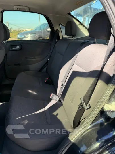 CORSA 1.4 MPFI Premium Sedan 8V