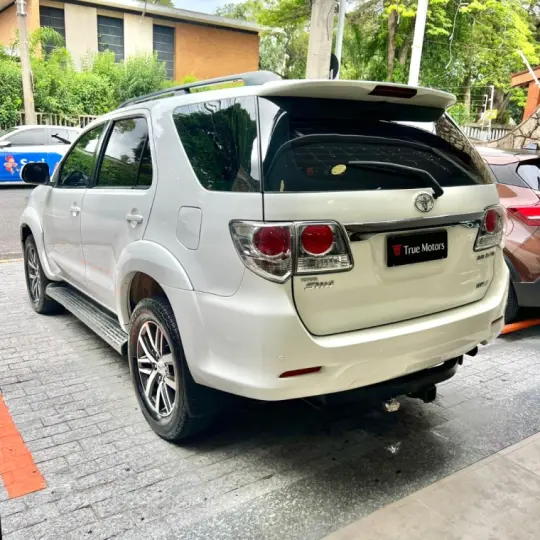 HILUX SW4 3.0 SRV 4X4 7 Lugares 16V Turbo Intercooler