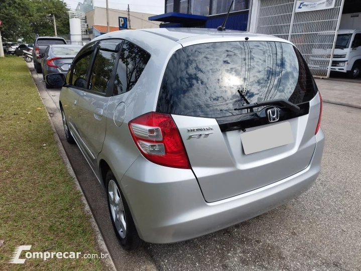 FIT 1.4 LX 16V