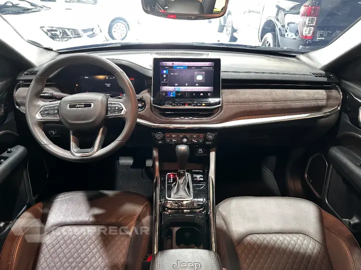 COMMANDER 1.3 T270 TURBO FLEX OVERLAND AT6