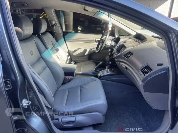 Civic 1.8 16V 4P FLEX LXL AUTOMÁTICO