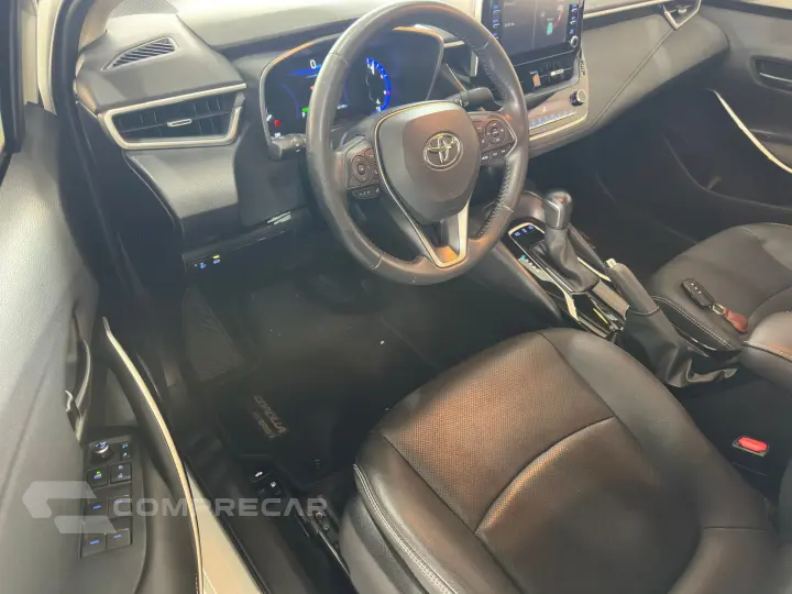 COROLLA 1.8 VVT-I Hybrid Altis