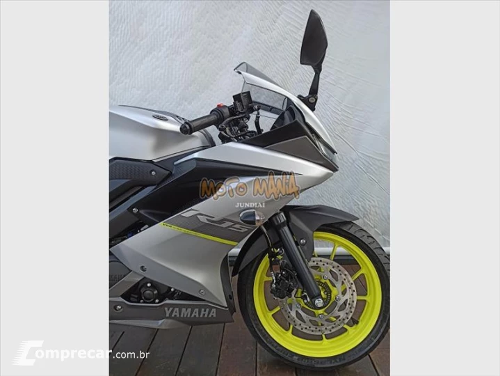 YZF R15