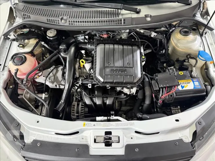 VOYAGE 1.0 12V MPI Totalflex