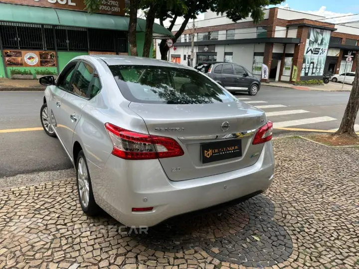 Sentra SL 2.0/ 2.0 Flex Fuel 16V Aut.