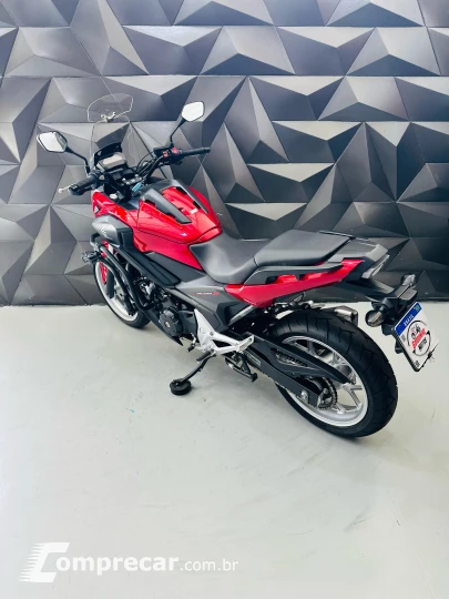 nc 750x