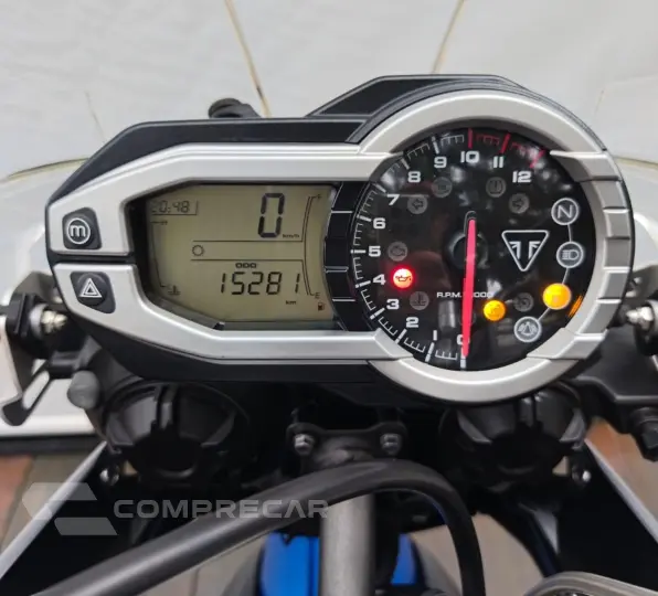 TRIUMPH TIGER 800 XRX