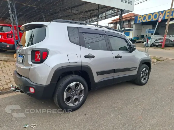 Renegade 1.8 16V Flex 4P Automático