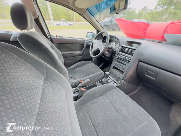 ASTRA 2.0 MPFI Advantage 8V