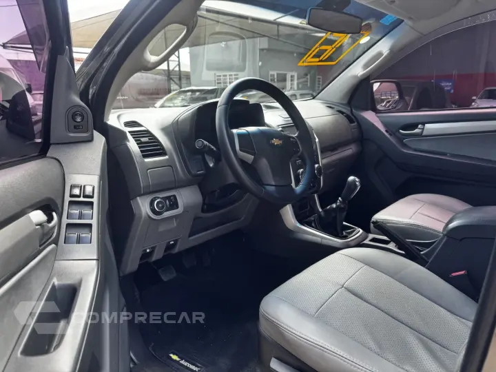 S10 2.4 FLEX ADVANTAGE CABINE DUPLA