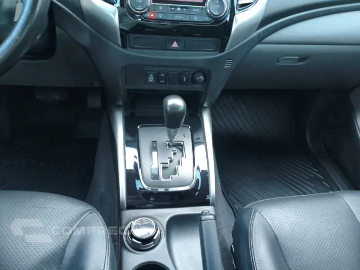 L200 TRITON 2.4 16V Turbo Sport HPE TOP CD 4X4