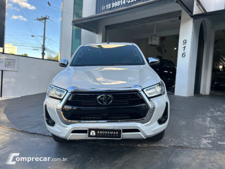 Hilux 2.8 D-4D Turbo Diesel Cd Srx 4X4 Automático