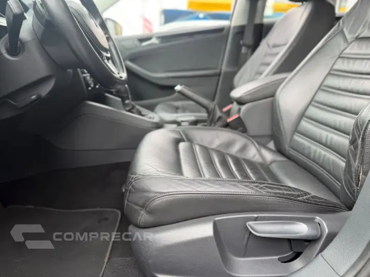 JETTA Highline 2.0 TSI 16V 4p Tiptronic