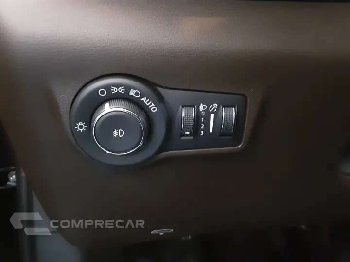 COMMANDER 1.3 T270 TURBO FLEX OVERLAND AT6