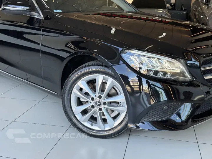 C 180 1.6 16V 4P CGI AVANTGARDE TURBO AUTOMÁTICO