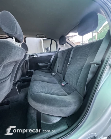 ASTRA 2.0 MPFI Advantage 8V