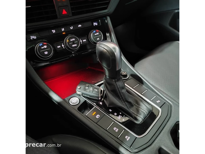 JETTA 1.4 250 TSI TOTAL FLEX R-LINE TIPTRONIC