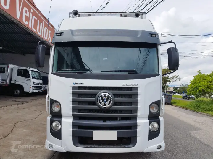 Constellation 24.280 Teto Alto Cab. Leito Automático