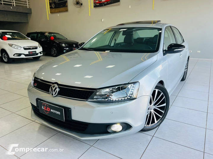 JETTA 2.0 COMFORTLINE 120CV FLEX 4P TIPTRONIC