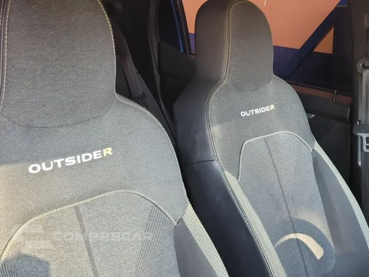 Kwid KWID OUTSIDER 1.0 Flex 12V 5p Mec.