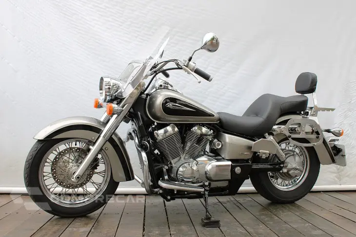 HONDA SHADOW 750