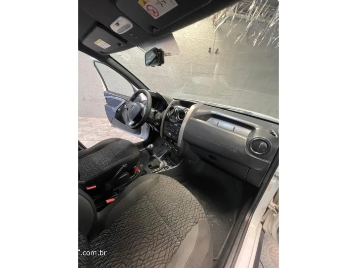 DUSTER OROCH 1.6 16V SCE FLEX EXPRESS MANUAL