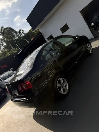 POLO SEDAN 1.6 MI 8V