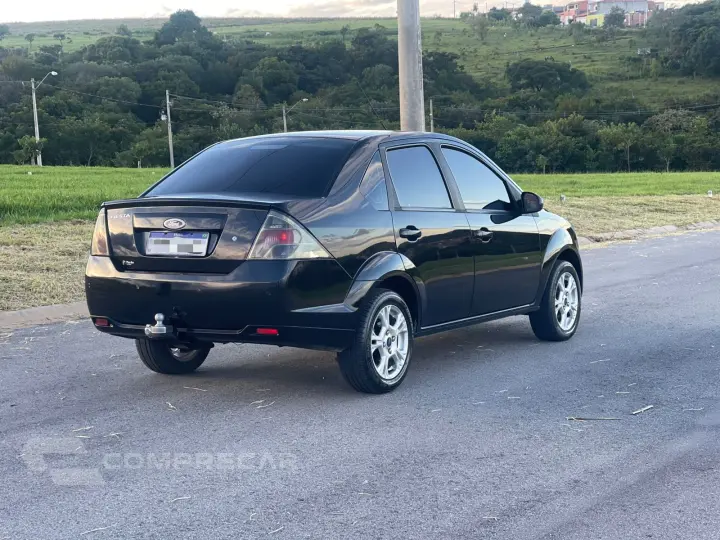 Fiesta Sedan 1.0 8V Flex 4p