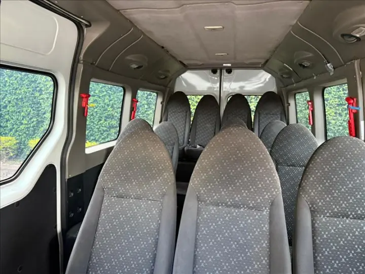 MASTER 2.3 DCI Minibus VIP L3h2 16 Lugares 16V