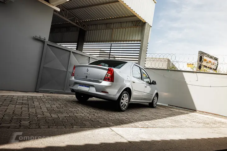 LOGAN 1.6 Expression 8V