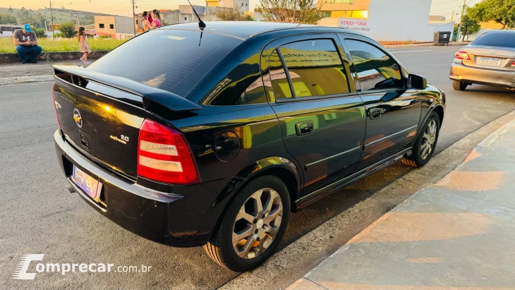 ASTRA 2.0 MPFI Advantage 8V