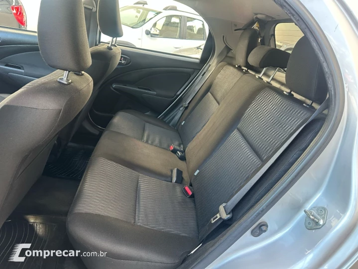 ETIOS 1.5 XS 16V FLEX 4P MANUAL