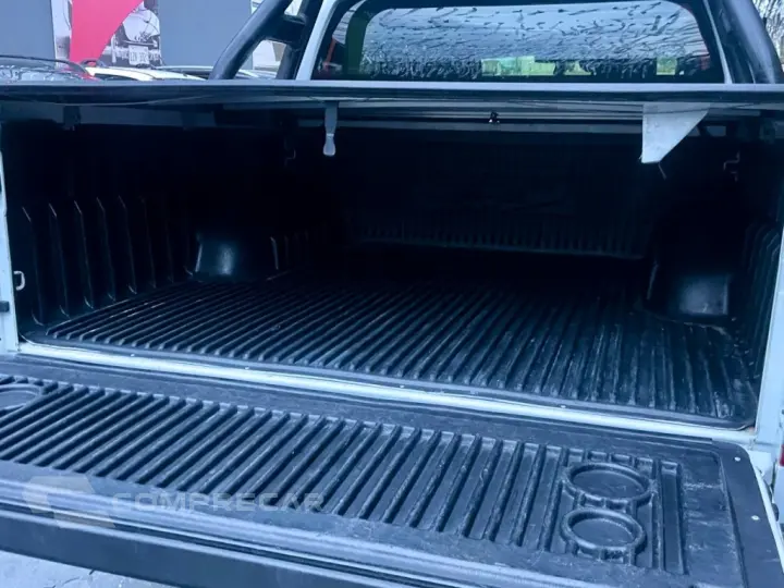 S10 2.4 MPFI LS 4X2 CD 8V FLEX 4P MANUAL