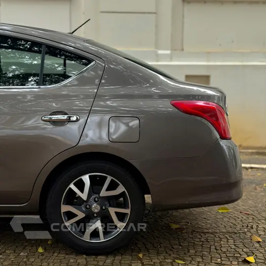 VERSA 1.6 16V Unique