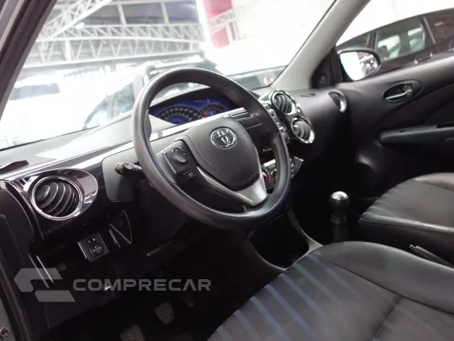 ETIOS HATCH - 1.5 XS 16V 4P MANUAL