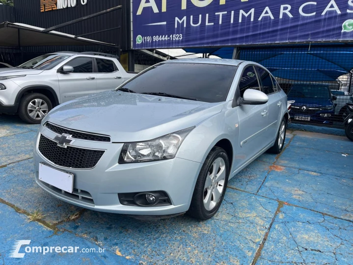 Cruze Sedan