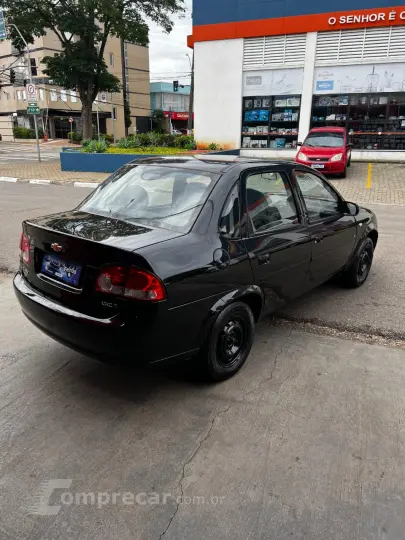 CLASSIC 1.0 MPFI Sedan 8V