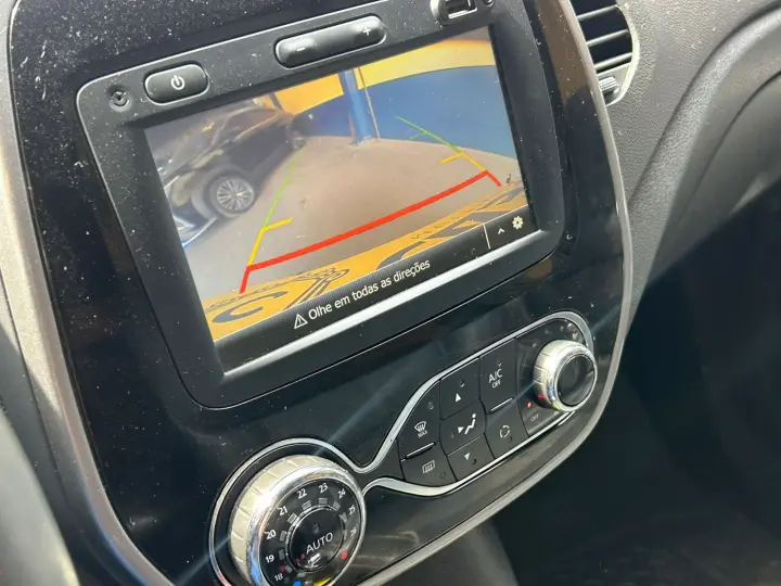 CAPTUR Intense Bose 1.6 16V Flex 5p Aut.