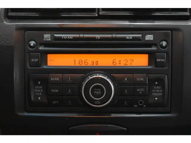 LIVINA - 1.8 SL 16V 4P AUTOMÁTICO