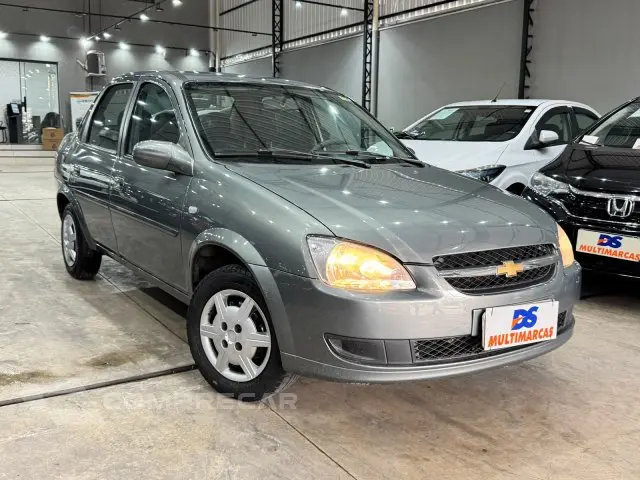 CLASSIC - 1.0 MPFI LS 8V 4P MANUAL