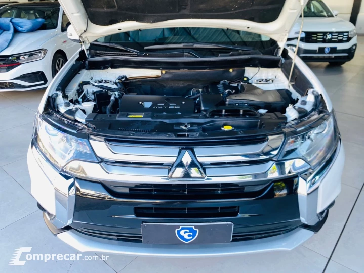 OUTLANDER 2.0 COMFORT 16V GASOLINA 4P AUTOMÁTICO