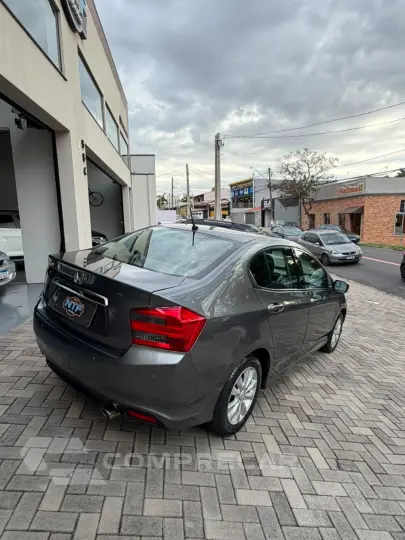 CITY Sedan LX 1.5 Flex 16V 4p Aut.