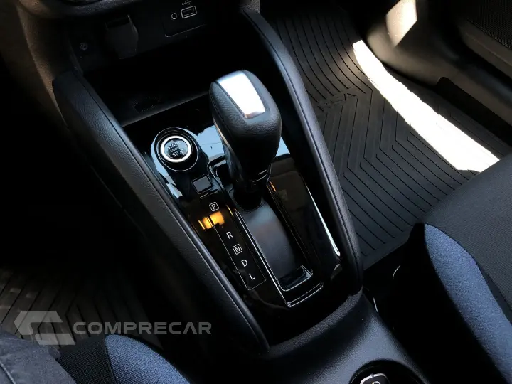 Versa 1.6 16V Flex Advance Xtronic