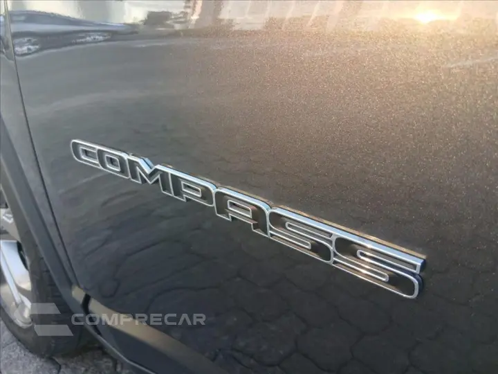 COMPASS 1.3 T270 TURBO FLEX LONGITUDE AT6