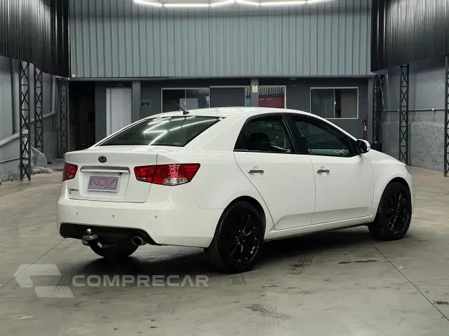CERATO - 1.6 EX SEDAN 16V 4P AUTOMÁTICO