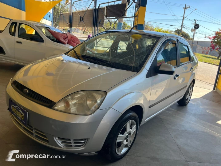 FIESTA 1.6 MPI Class Sedan 8V