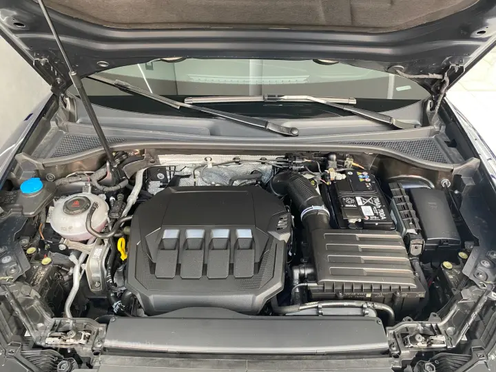 Q3 SPB Performance 2.0 TFSI Tipt. Quatt.