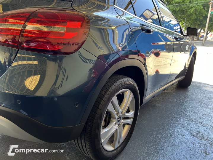 GLA 200 1.6 CGI Vision 16V Turbo
